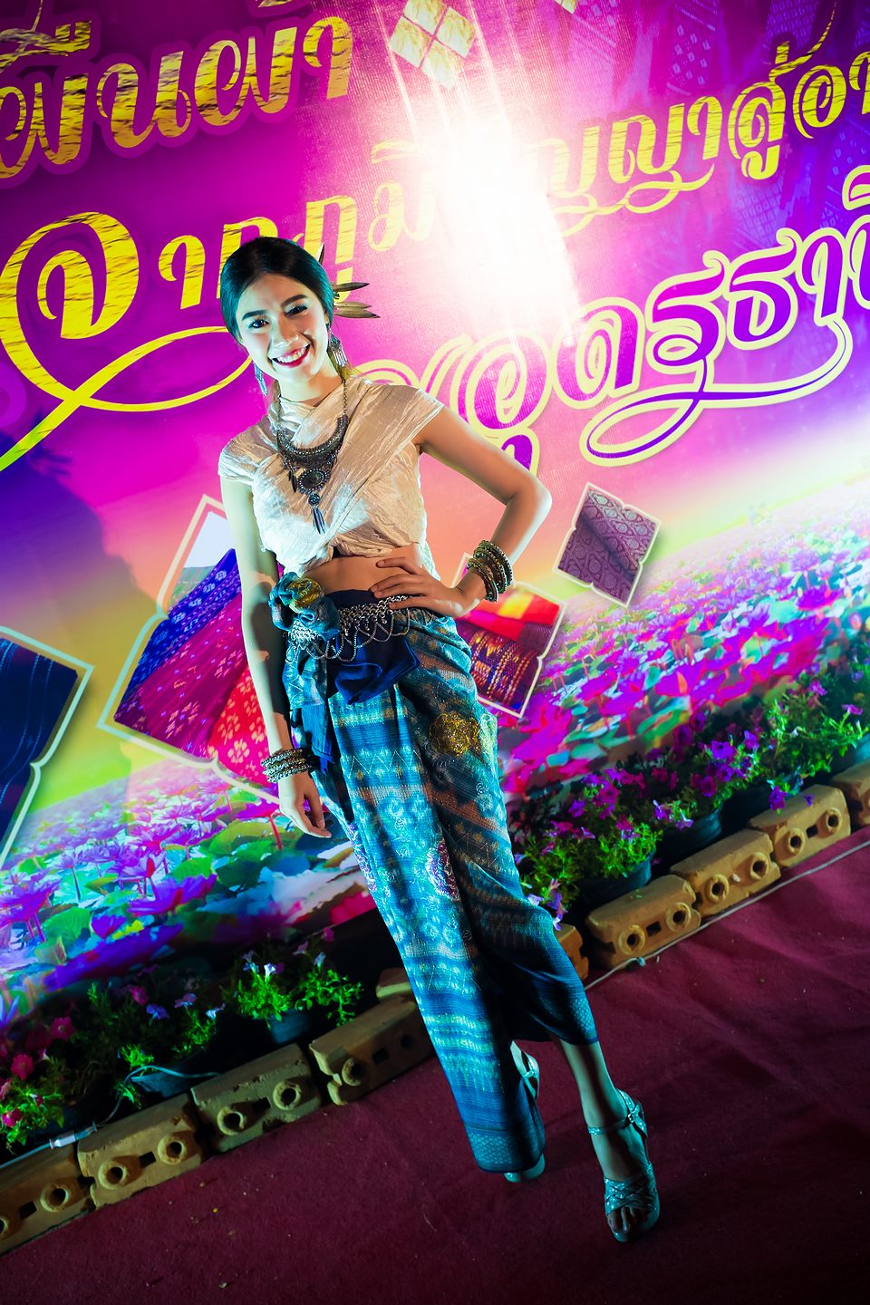 Thung Sri Muang 2015 - urodziny króla Tajlandii - Zdjęcie 7 z 26